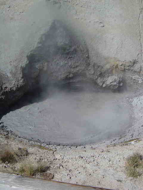 mud_volcano_sm.jpg